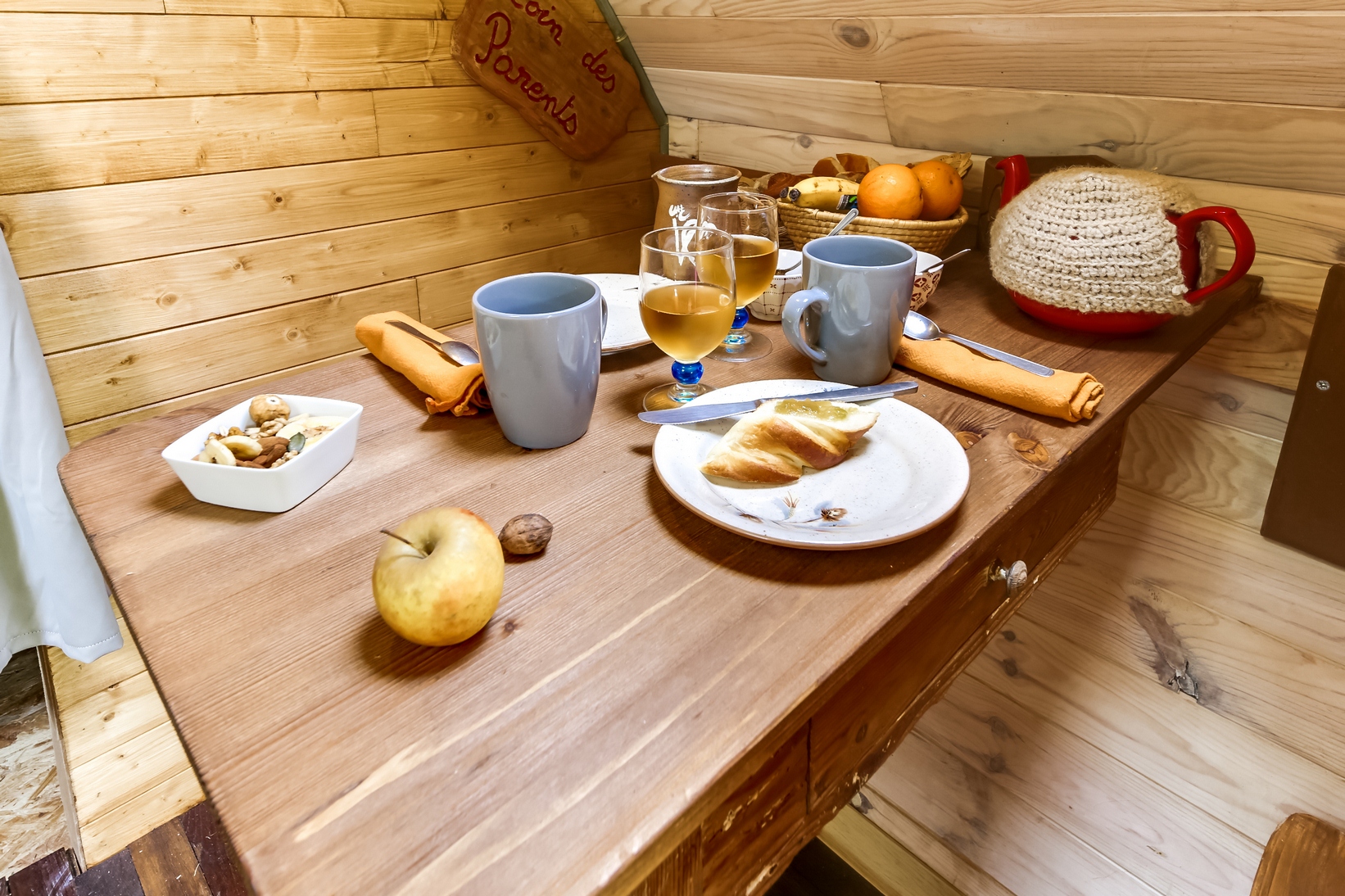 Le petit déjeuner apporté dans votre cabane